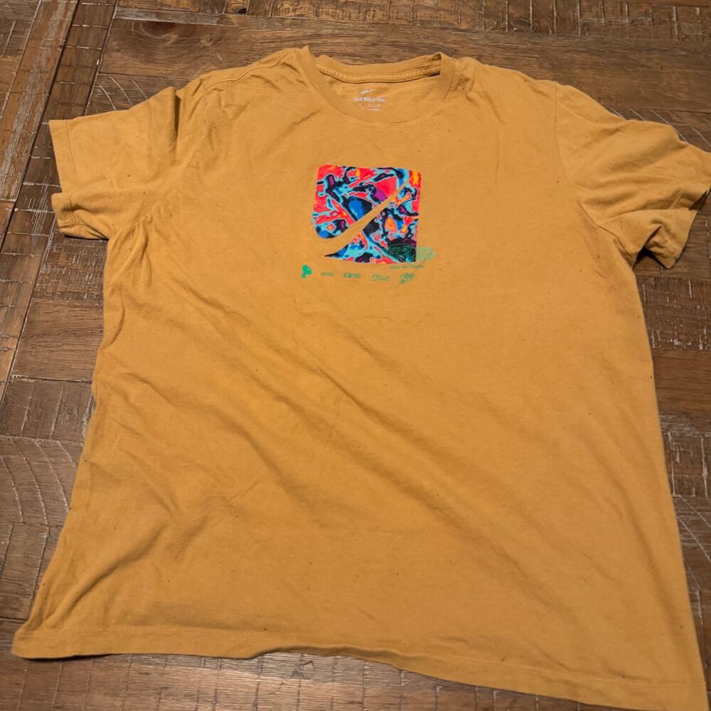 Nike Worldwide Mens XL Mustard Gold Graphic T-Shirt Thermal Heat Map Swoosh